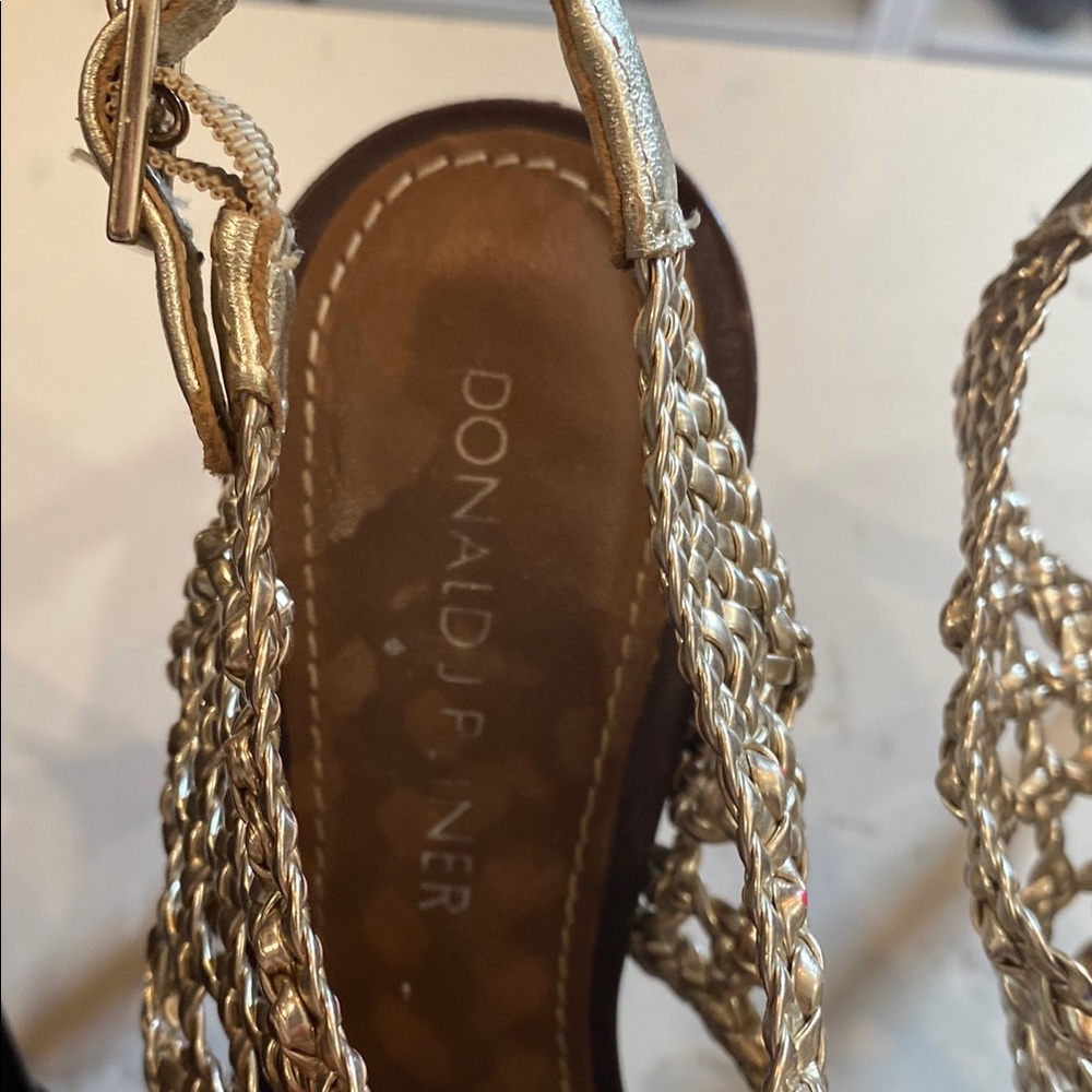 ⚡️3 for $15⚡️ bundle of Donald J. Pliner Black and Gold Heels size 5-Preloved - Picture 3 of 16